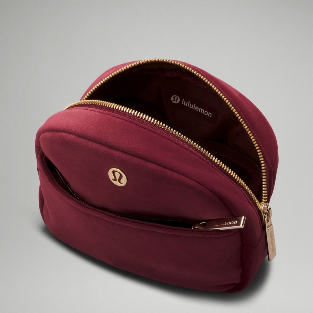 Lululemon Go Getter Zip Pouch Mini Velour ~ Wine Berry/Gold (Burgundy)